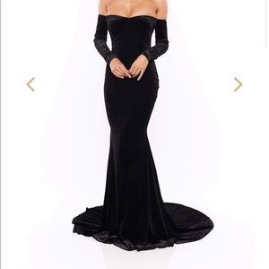 Alamour the label black velvet dress XS